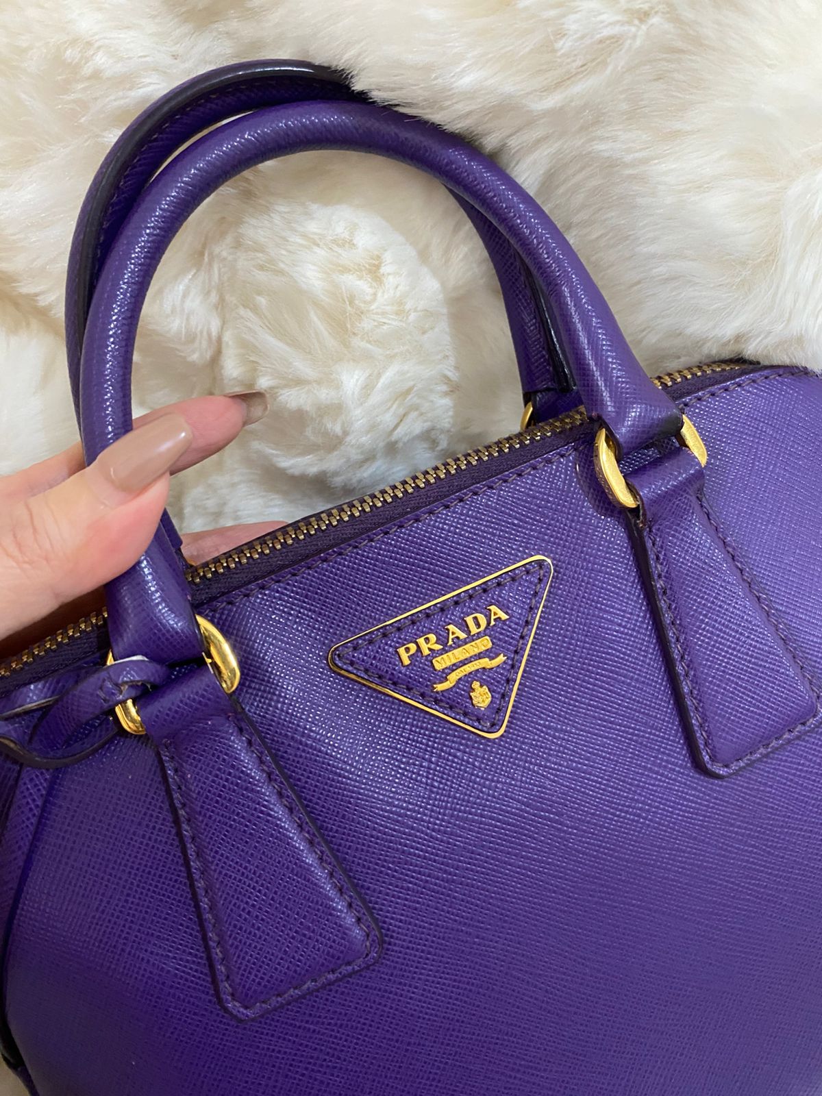 PRADA Saffiano Lux Small in Viola