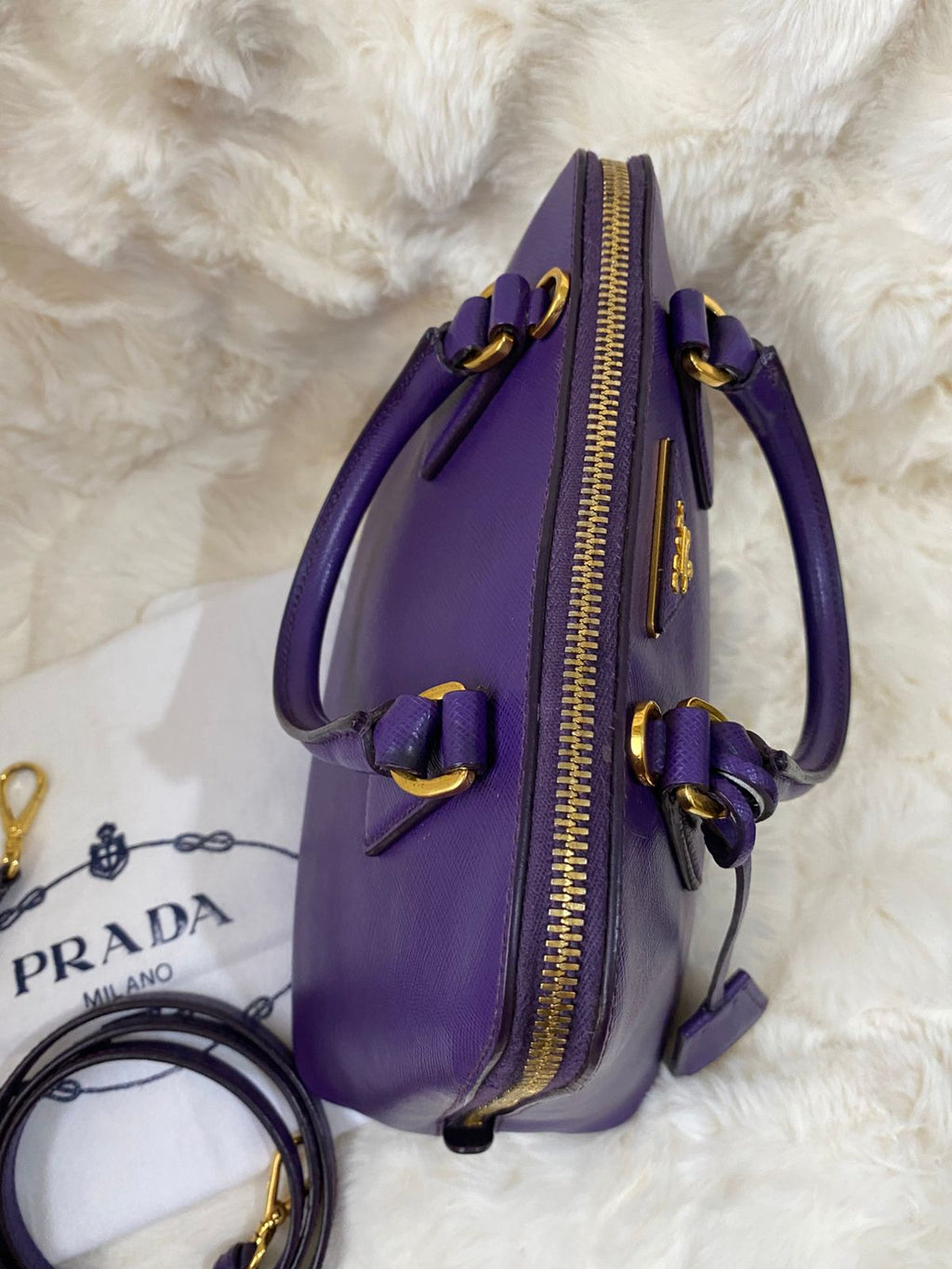 PRADA Saffiano Lux Small in Viola