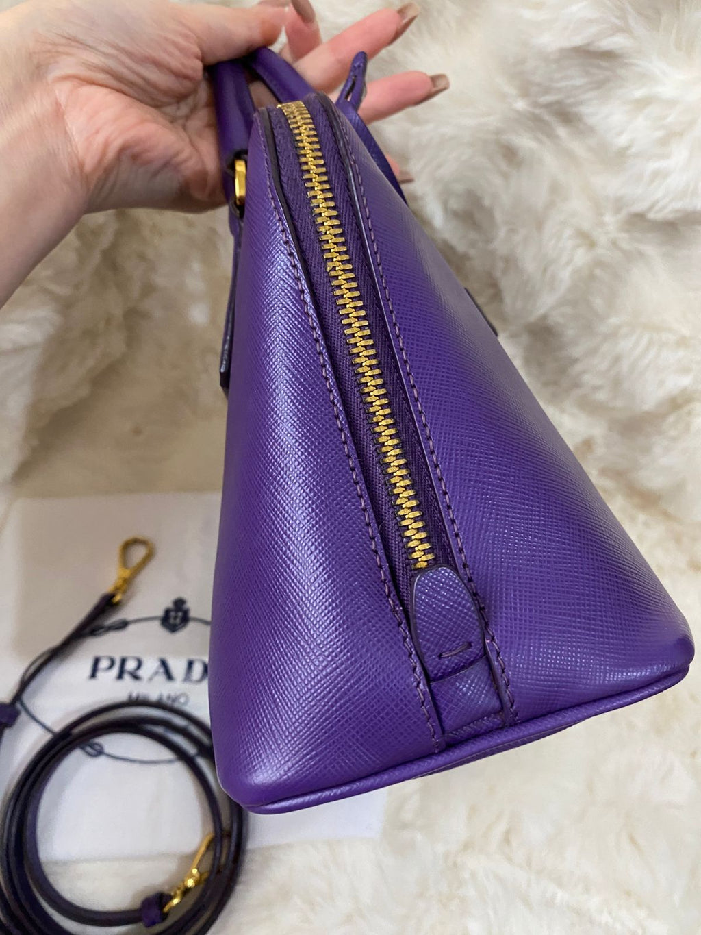 PRADA Saffiano Lux Small in Viola
