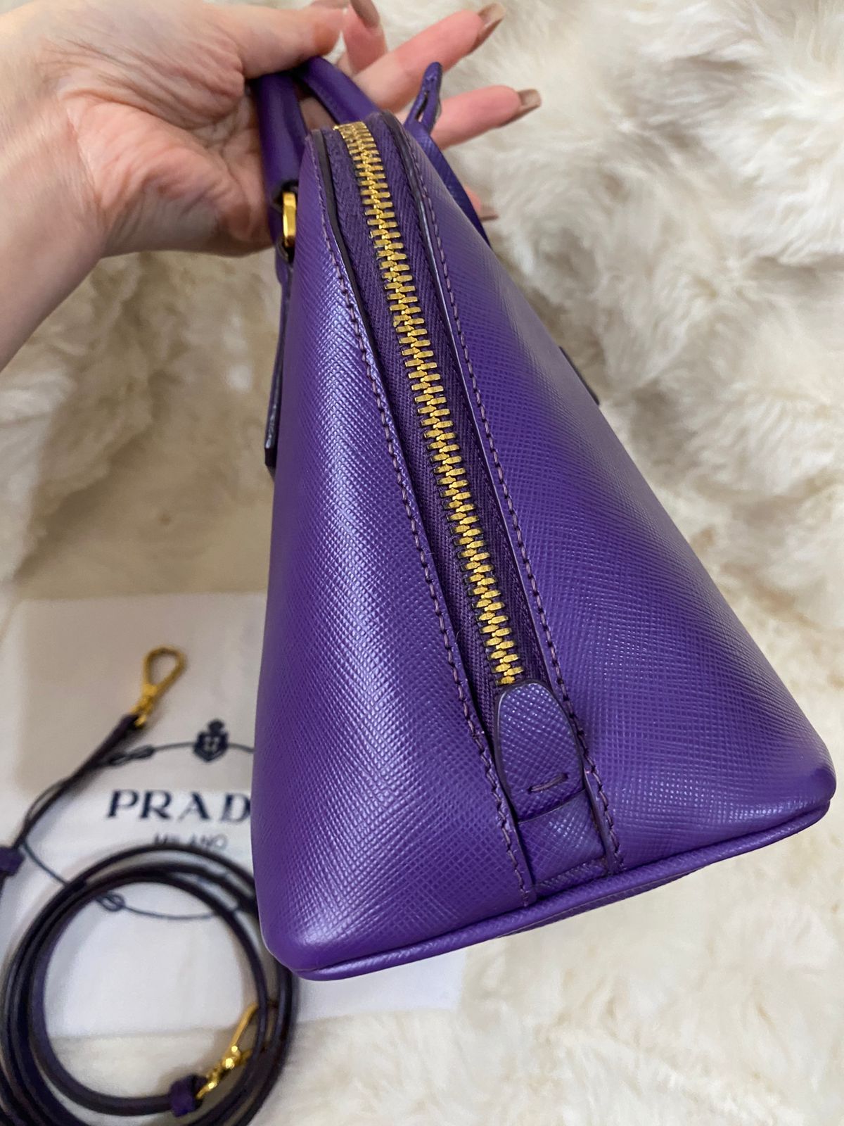 PRADA Saffiano Lux Small in Viola