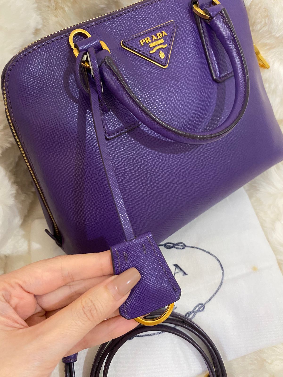 PRADA Saffiano Lux Small in Viola
