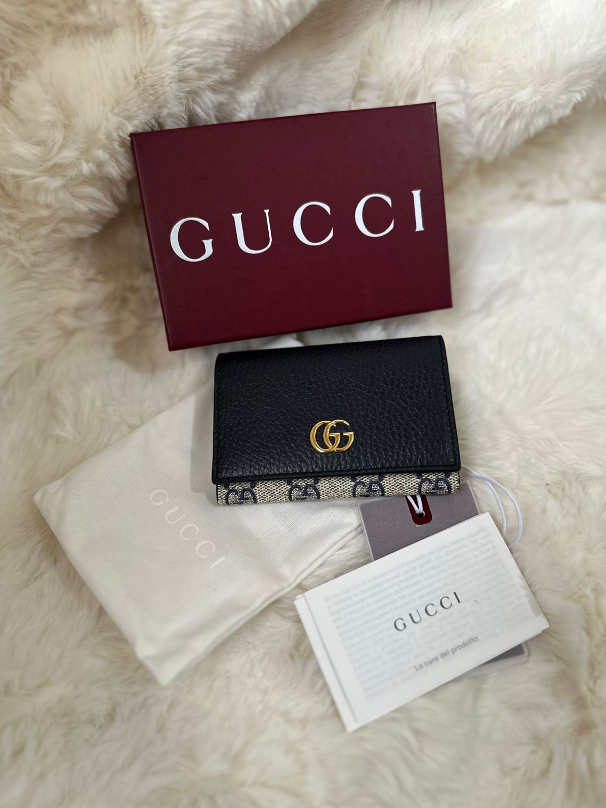 GUCCI GG Marmont Card Case Wallet