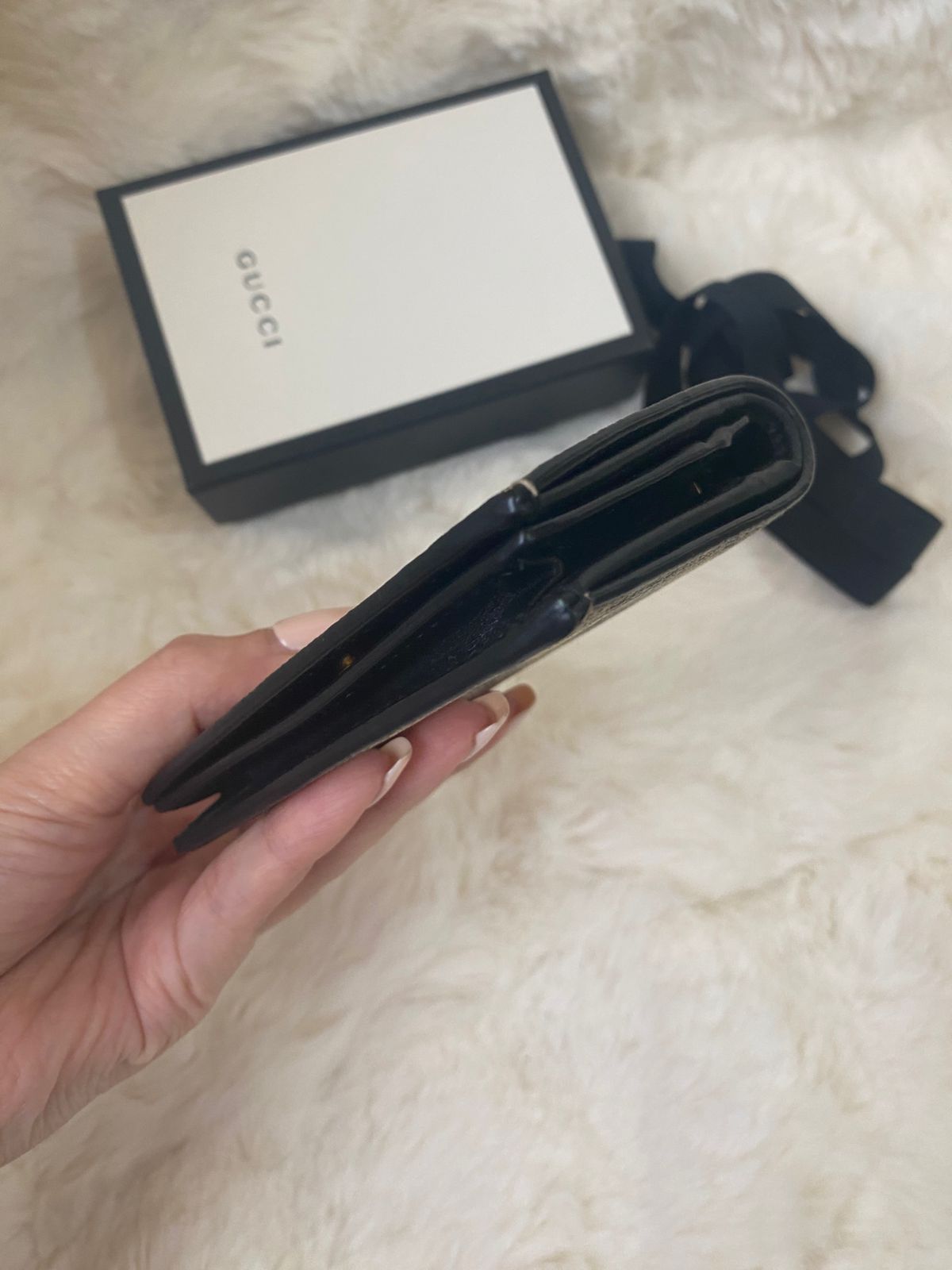 GUCCI Supreme Bees Card Case Wallet