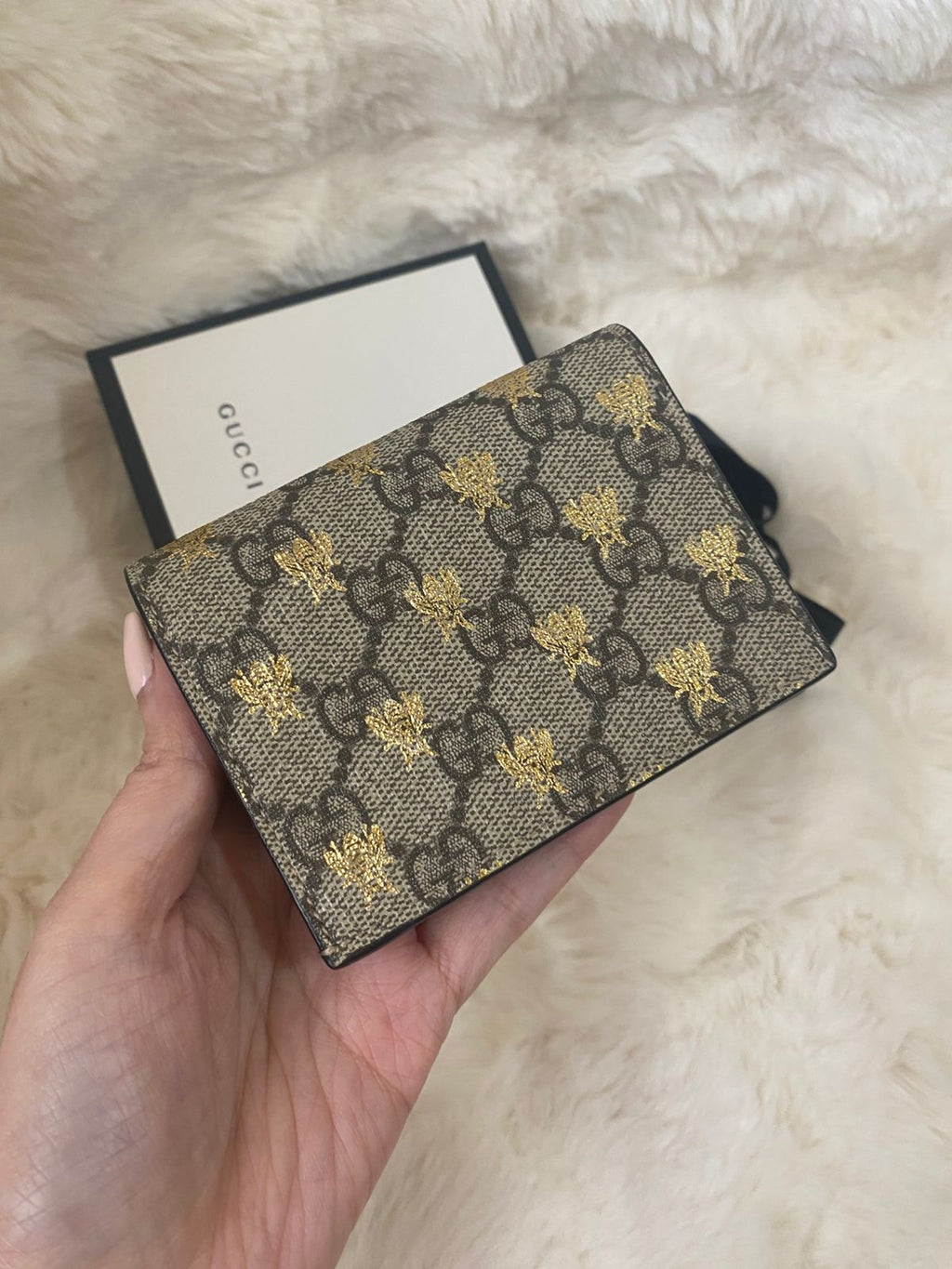 GUCCI Supreme Bees Card Case Wallet