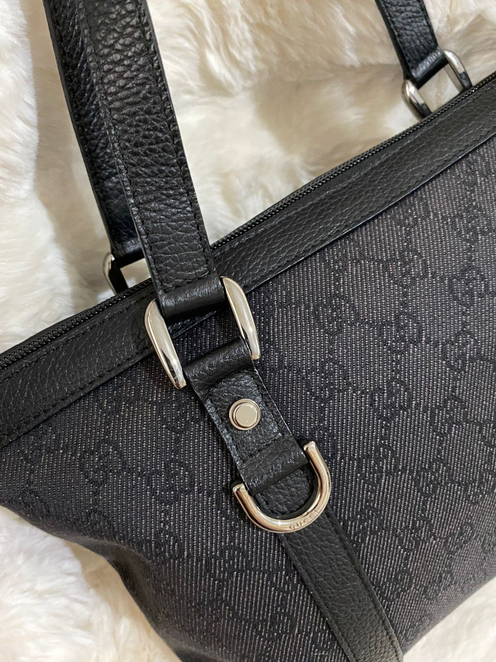 GUCCI GG Canvas Tote Shoulder Bag
