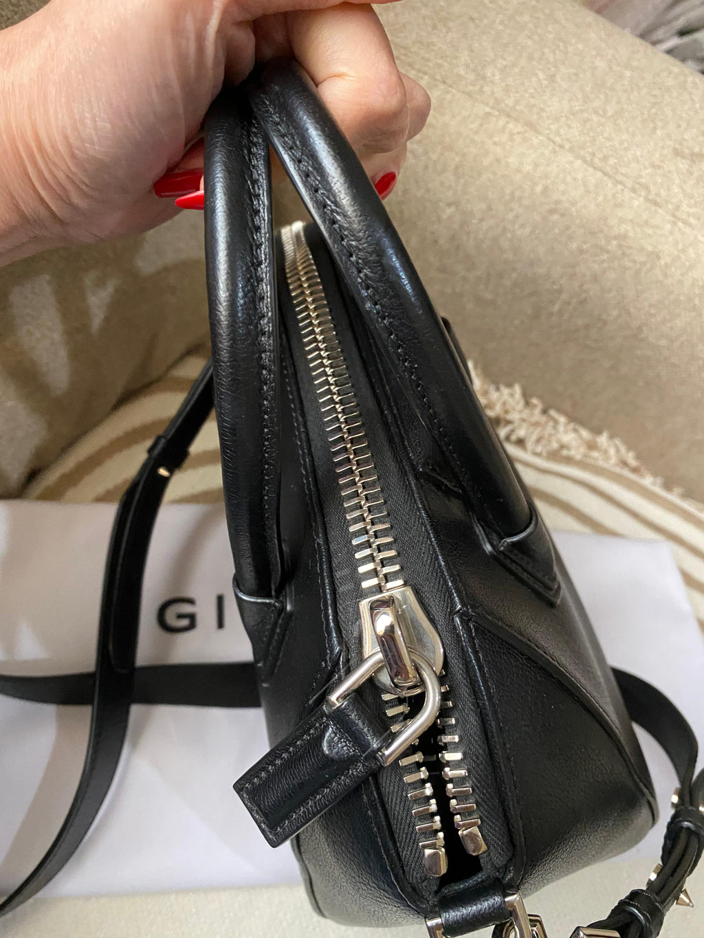 Givenchy Mini Antigona